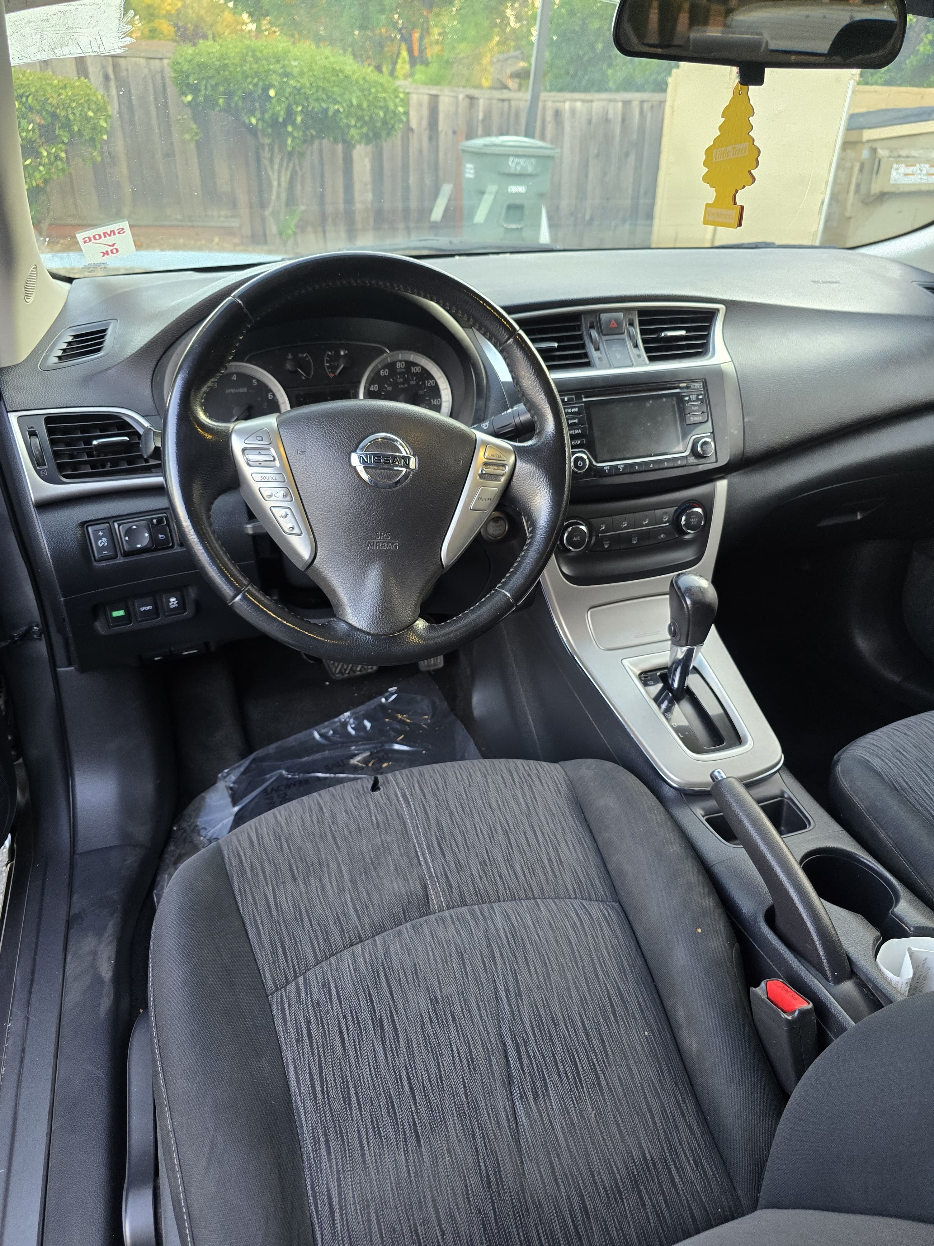 2015 Nissan Sentra SV thumbnail 8