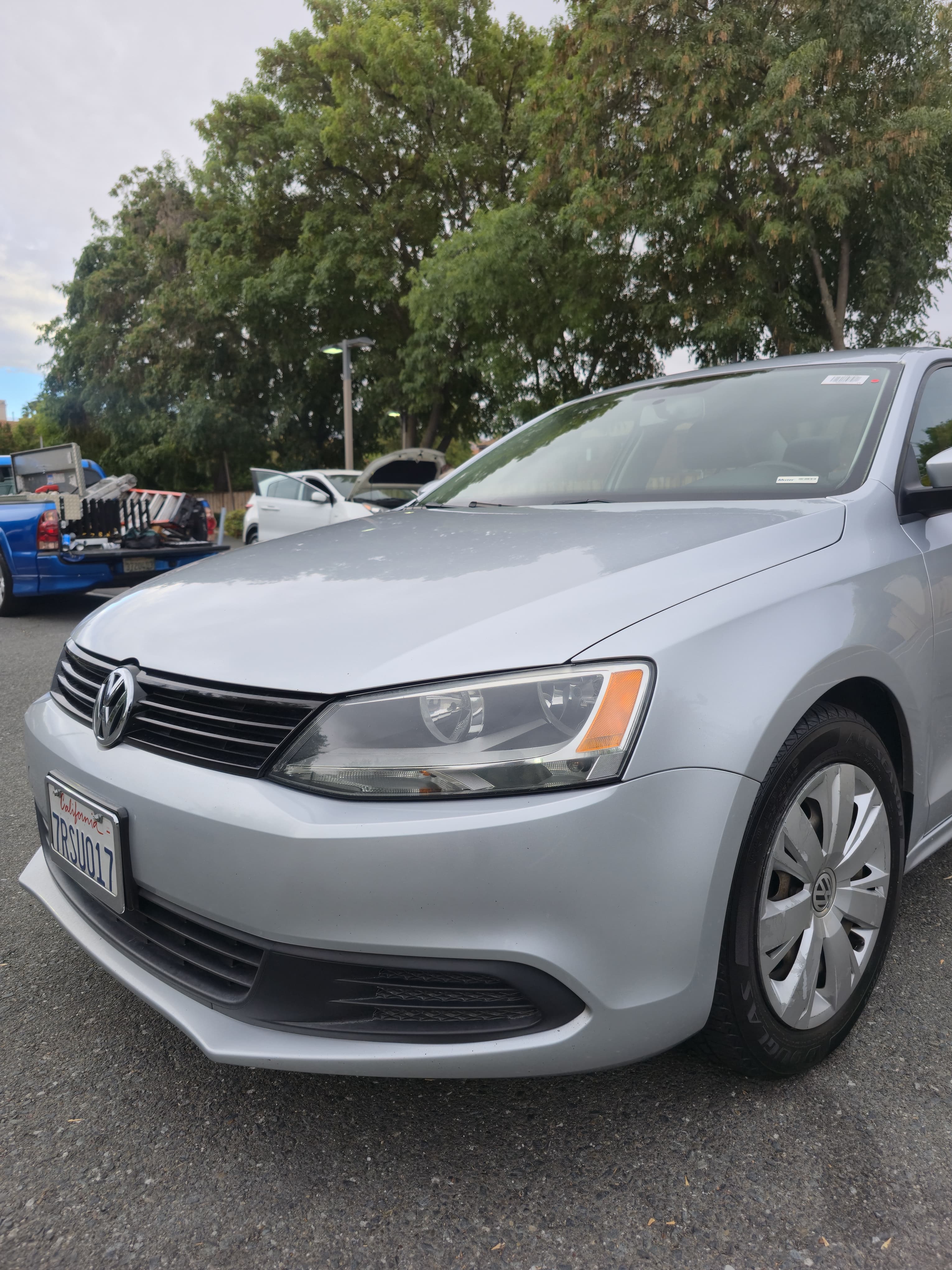2014 Volkswagen Jetta SE thumbnail 3