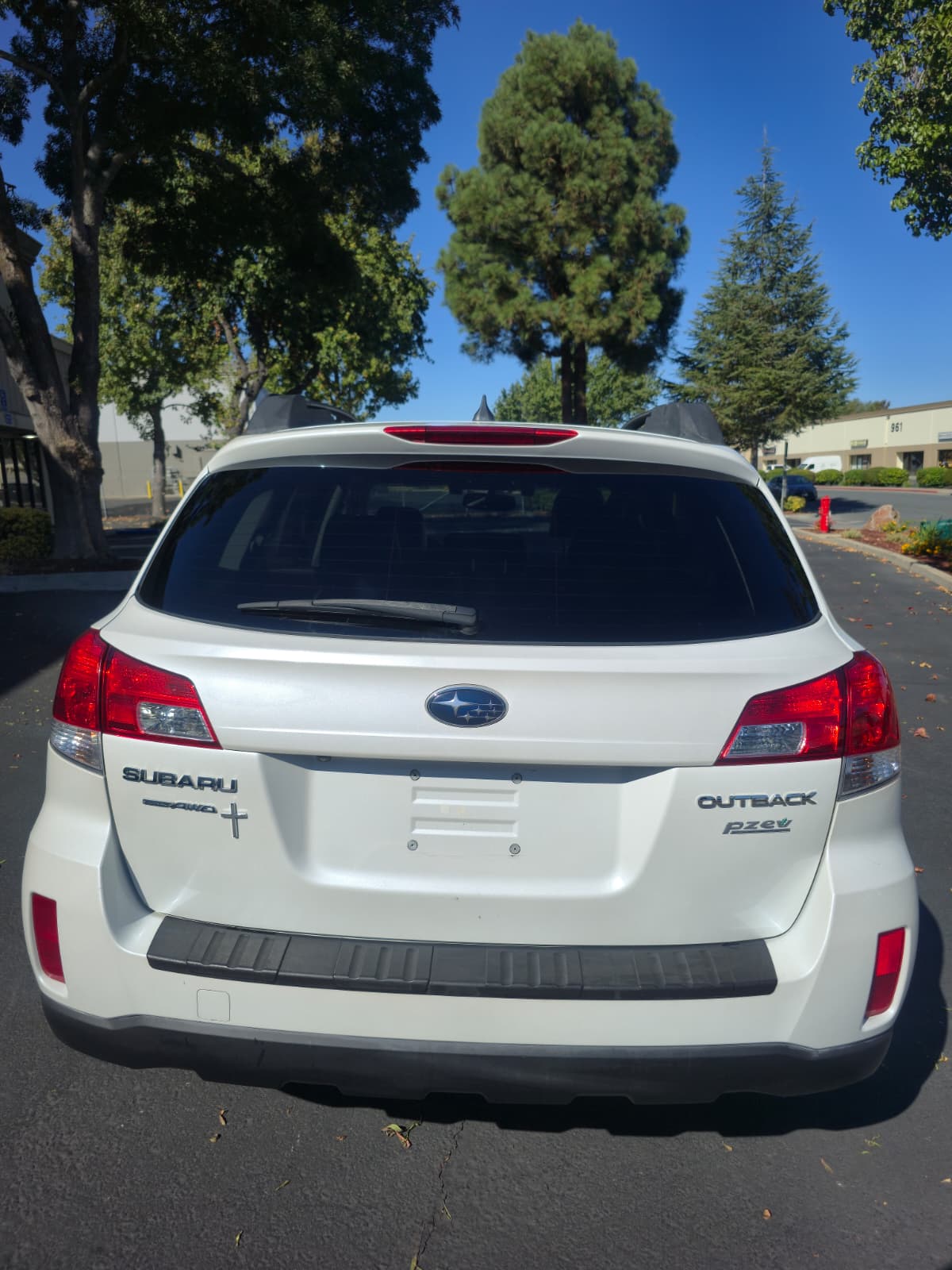2014 Subaru Outback 2.5i Limited thumbnail 4