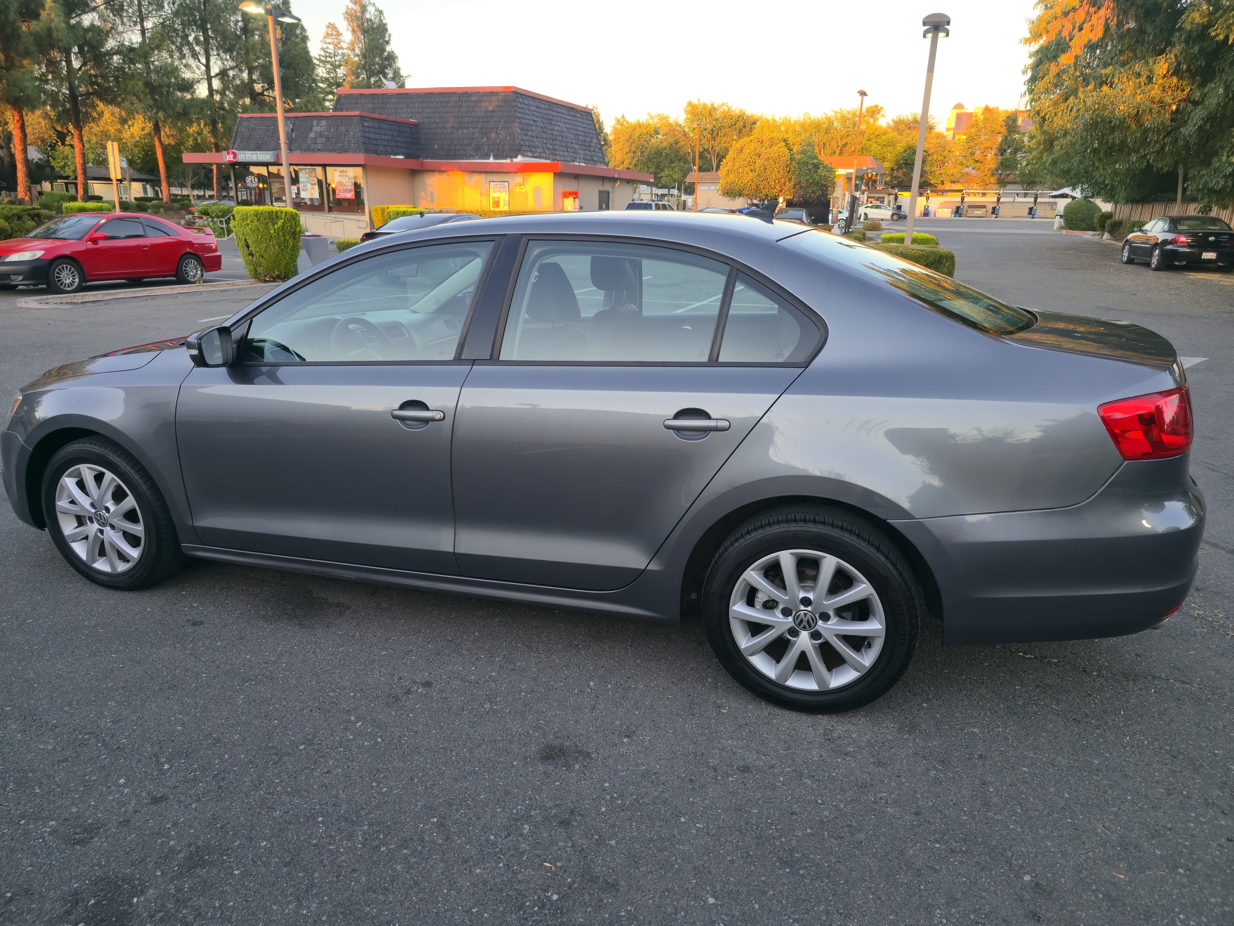 2012 Volkswagen Jetta SE 2.5 thumbnail 6