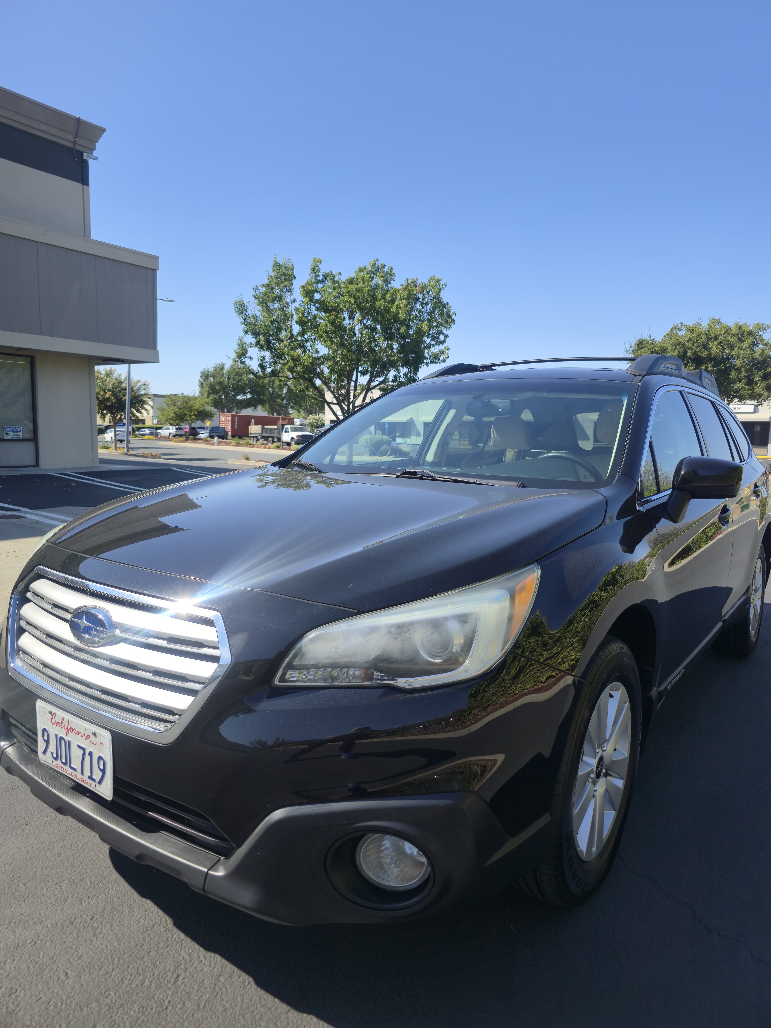 2016 Subaru Outback 2.5i Premium thumbnail 2