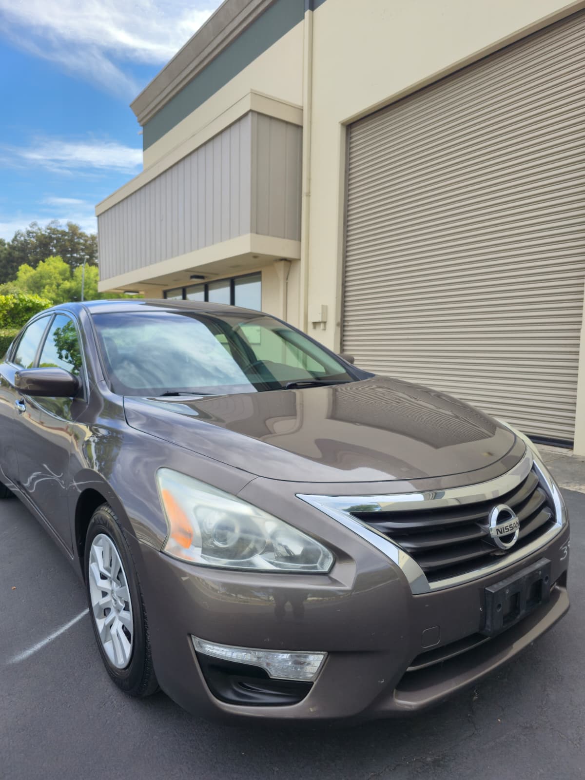 2015 Nissan Altima S thumbnail 3