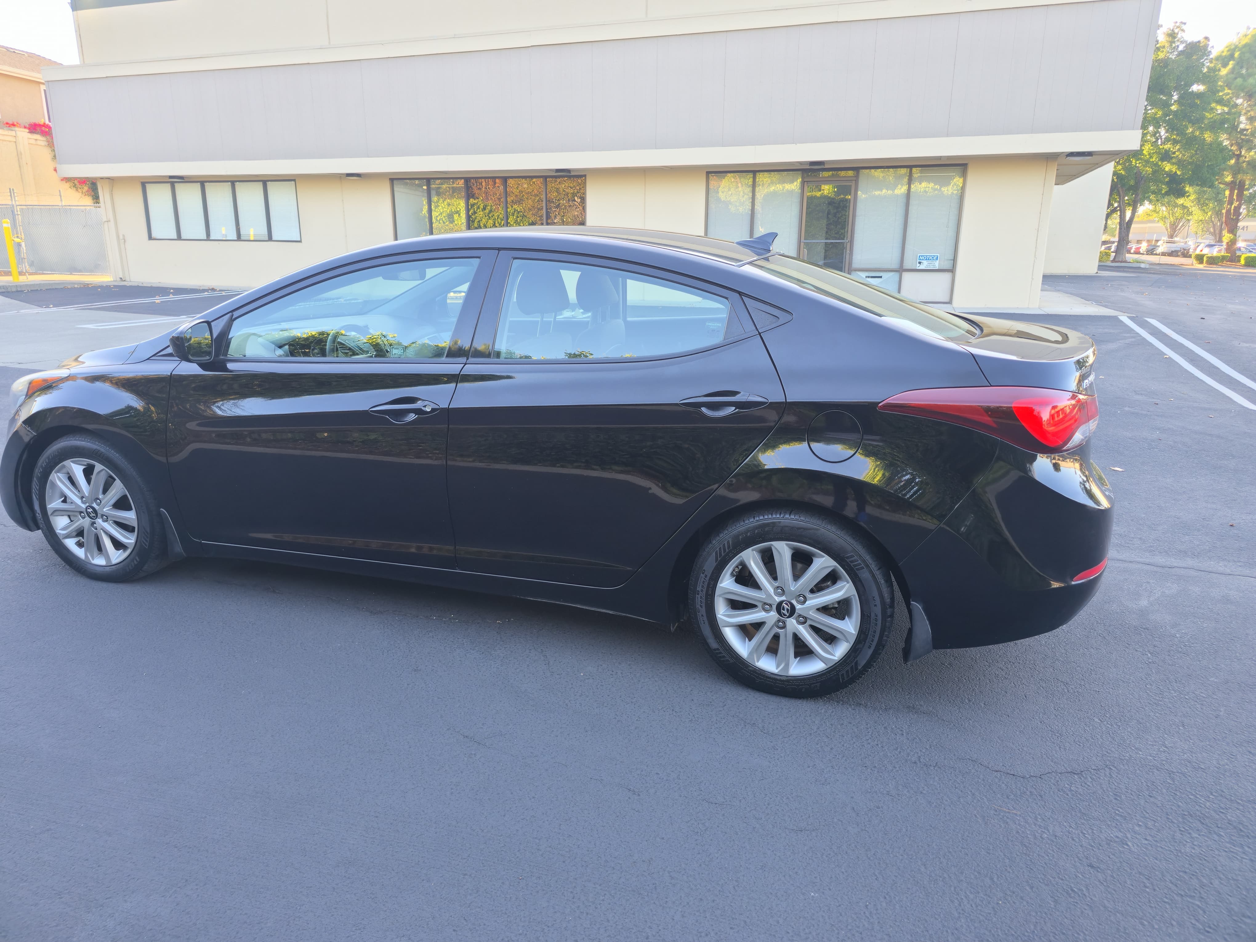 2015 Hyundai Elantra SE thumbnail 6